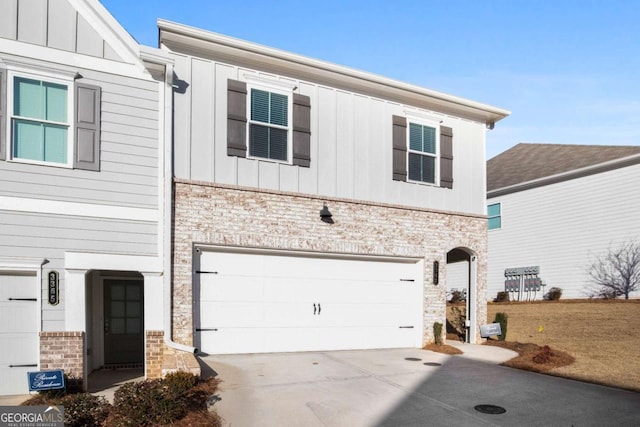 view of front of house with a garage