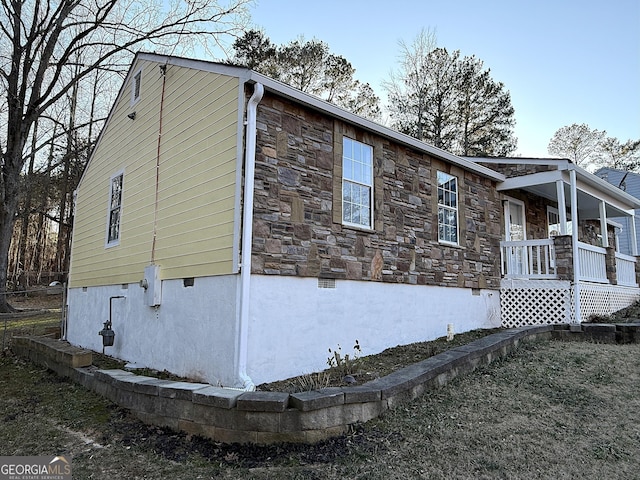 view of home's exterior