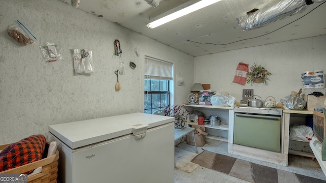 bathroom with concrete flooring