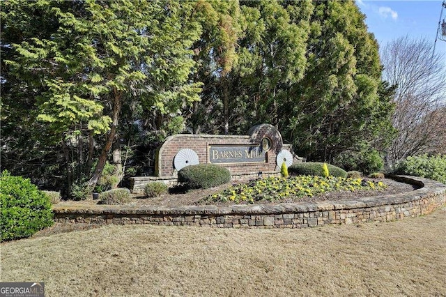 view of community / neighborhood sign