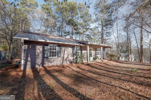 view of front of home featuring a porch