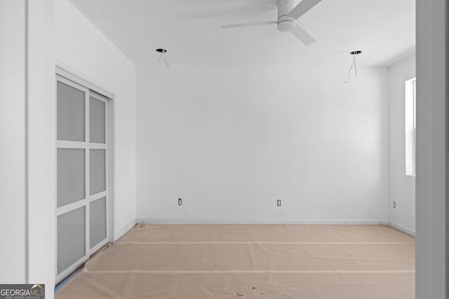 empty room with ceiling fan