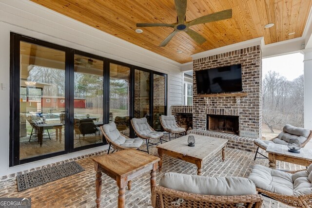 4621 Stanley Rd, Flowery Branch, GA 30542 - view of sunroom / solarium
