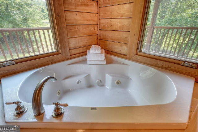 130 Stablegate Dr, Blairsville, GA 30512 - bathroom featuring a jetted tub