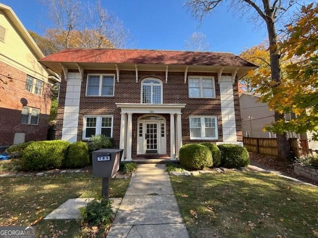 785 Ponce De Leon Pl NE Unit 8, Atlanta, GA 30306 - colonial inspired home with brick siding