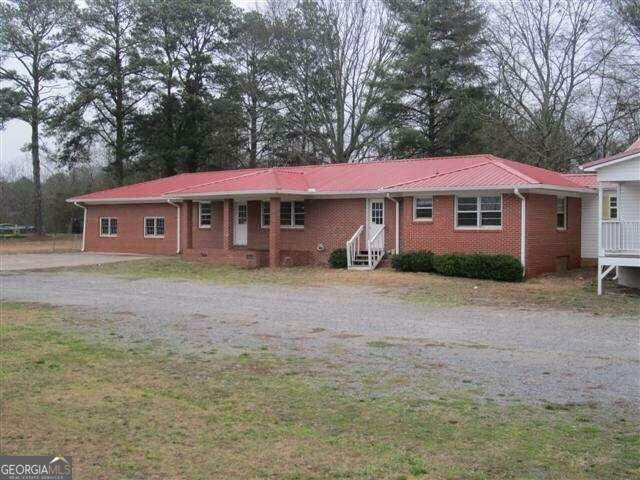 Listing photo 2 for 441 Carrollton St, Temple GA 30179