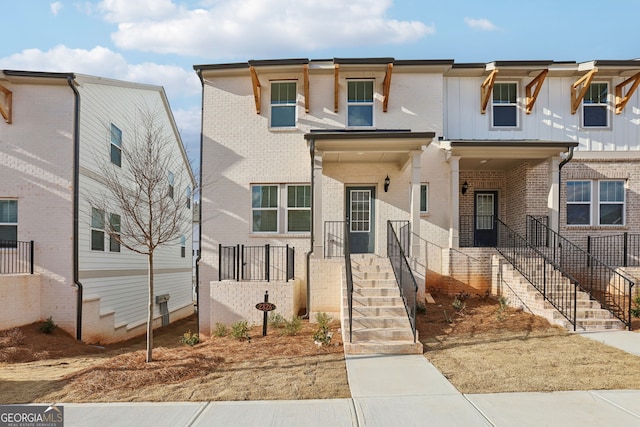 view of townhome / multi-family property