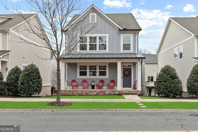 view of front of house featuring covered porch