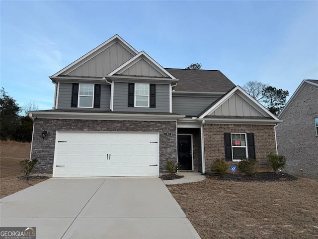 craftsman house with a garage