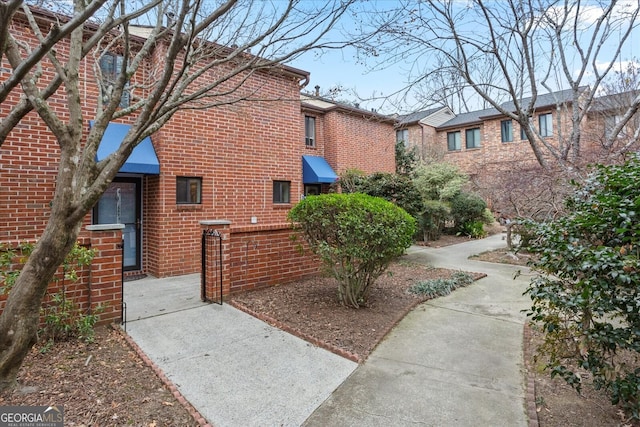 Listing photo 2 for 2290 Pernoshal Ct, Dunwoody GA 30338