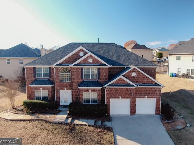 view of front property featuring a garage