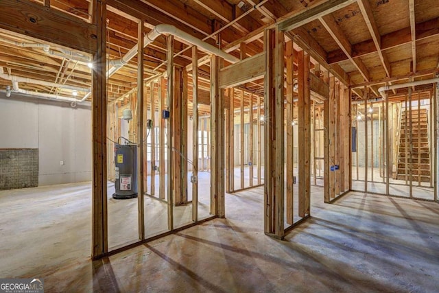 miscellaneous room featuring water heater