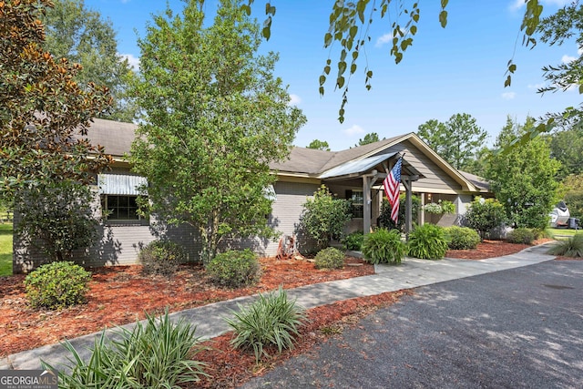 view of front of house