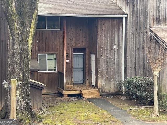 view of entrance to property