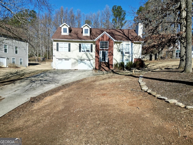 view of front of property featuring a garage