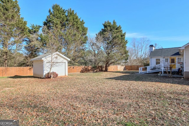 view of yard with a shed