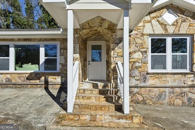 view of property entrance