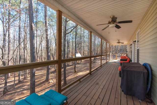 deck with ceiling fan