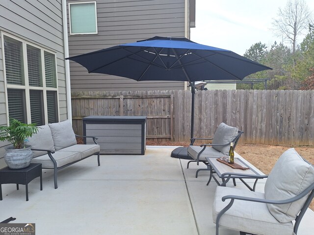 view of patio / terrace featuring an outdoor hangout area