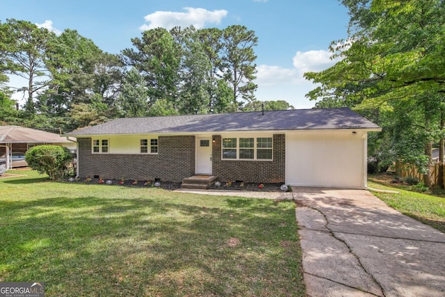 ranch-style house with a front yard