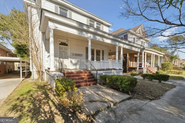 view of front of house featuring a porch