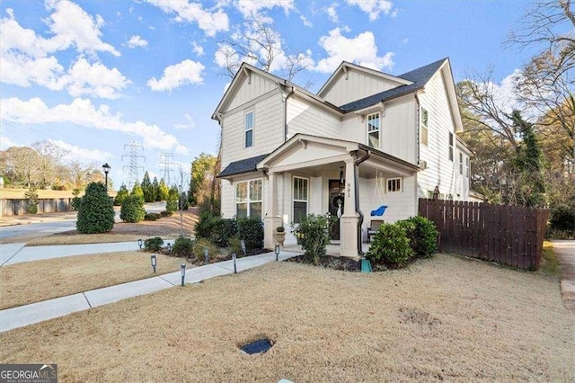 view of front of home with covered porch