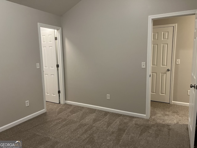 view of carpeted spare room