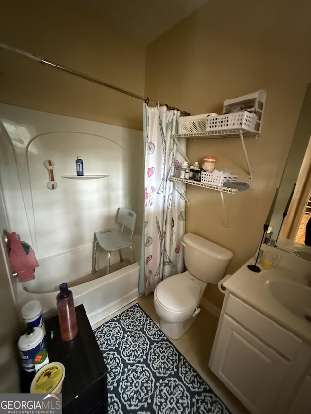 full bathroom featuring vanity, toilet, and shower / bath combo