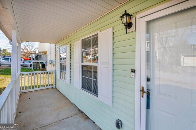 view of patio featuring covered porch