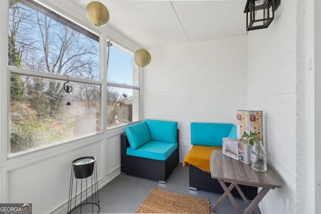 sunroom / solarium with a healthy amount of sunlight