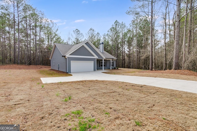 view of front facade with a garage