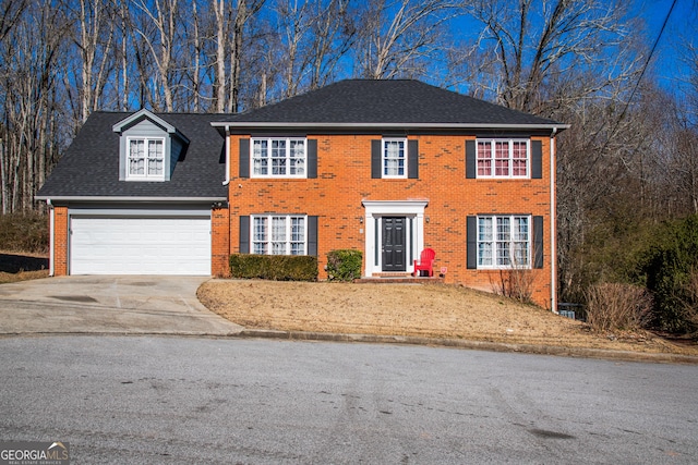 view of front facade with a garage