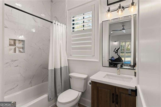 full bathroom featuring plenty of natural light, toilet, shower / bath combo with shower curtain, and vanity