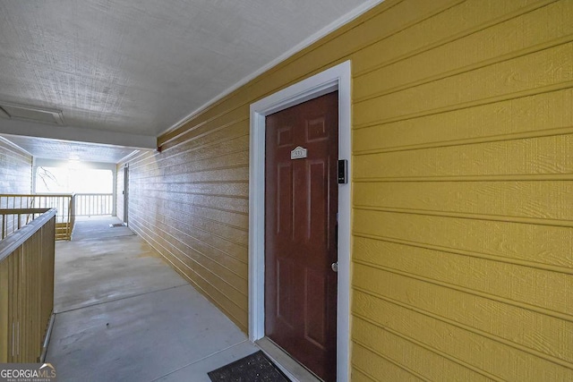 entrance to property with covered porch