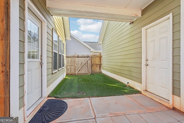 view of yard with a patio