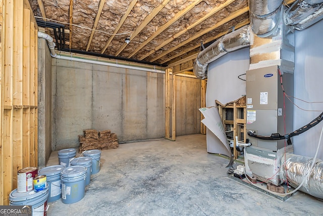 69 Oakhurst Trl, Sharpsburg, GA 30277 - unfinished below grade area featuring heating unit