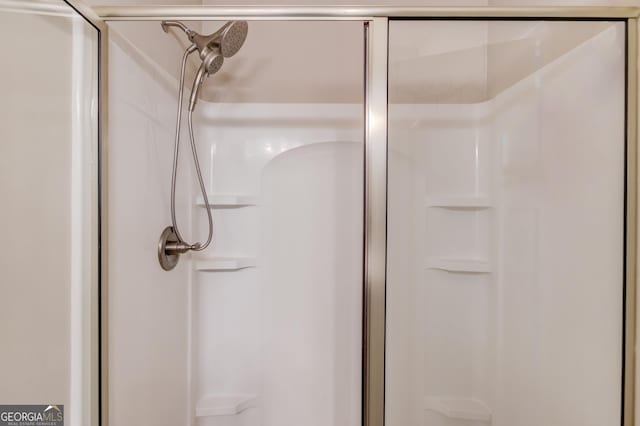 room details featuring walk in shower