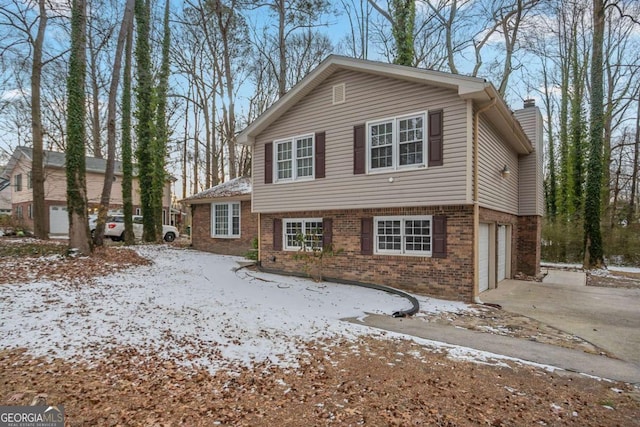 view of front of house featuring a garage