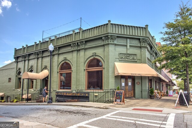 view of building exterior