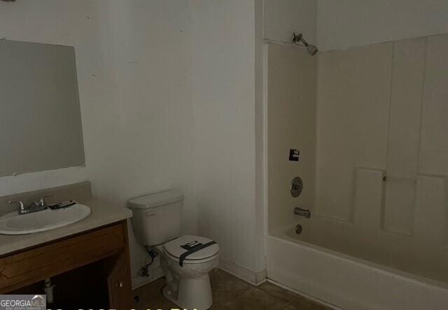 full bathroom featuring vanity, shower / bathing tub combination, and toilet