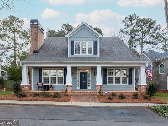 view of front facade featuring covered porch