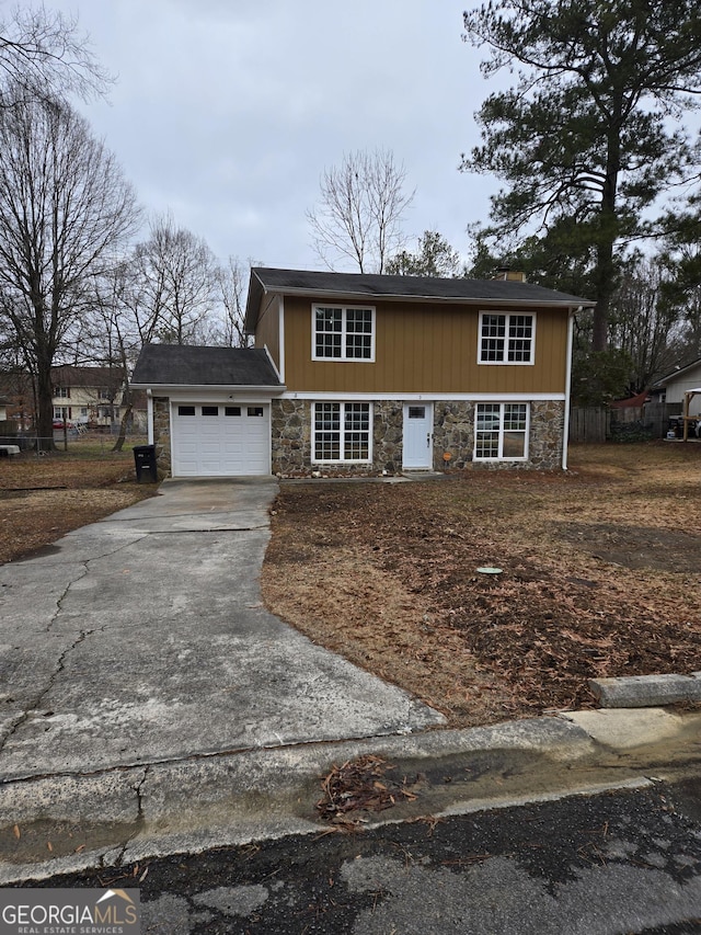 view of front of house with a garage