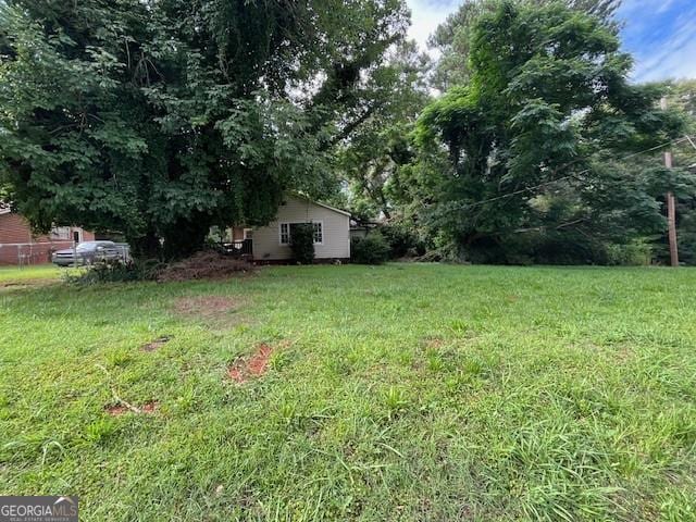 4402 Highland Rd, Decatur, GA 30035 - view of grassy yard
