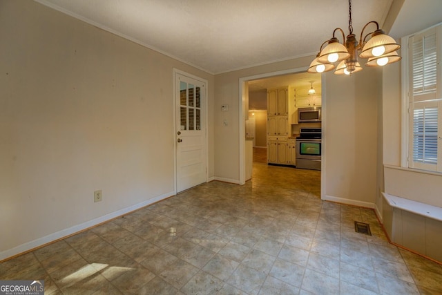 unfurnished dining area with ornamental molding