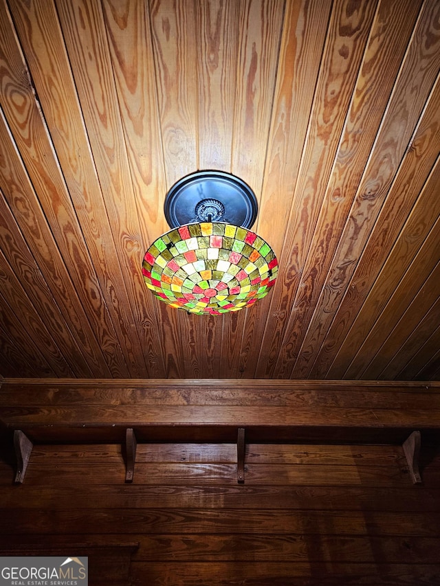 details featuring wooden ceiling