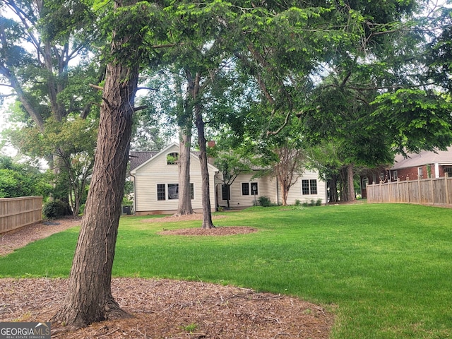 213 W Hightower Trl, Social Circle, GA 30025 - view of yard