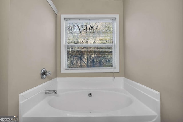 bathroom featuring a bathtub