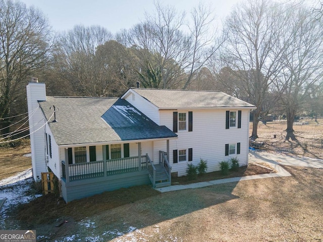 view of front of property featuring a porch