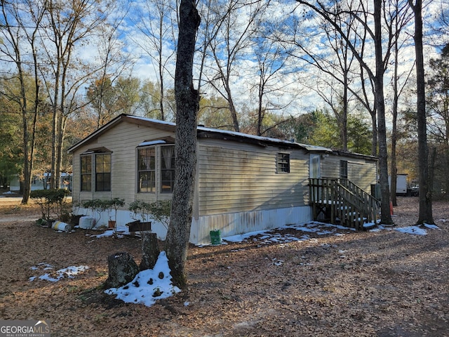 view of home's exterior