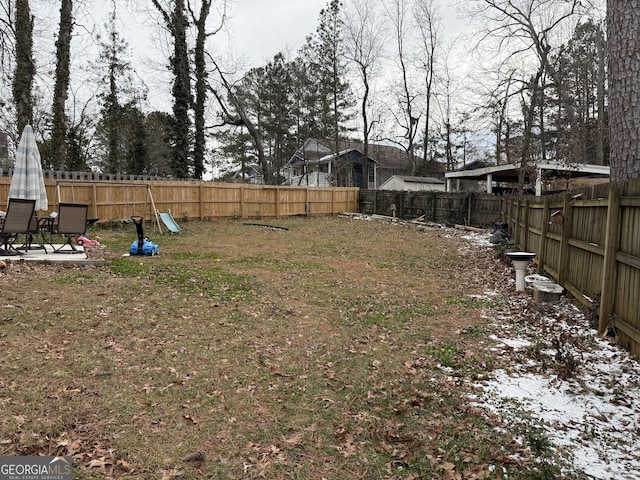 view of yard with a patio area